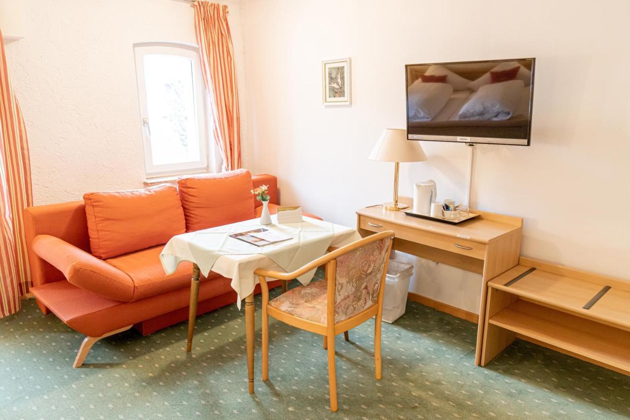 Hotel Der Seehof ハウツェンベルク エクステリア 写真