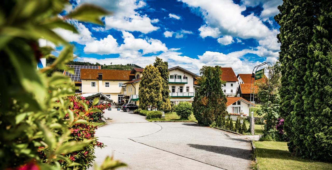 Hotel Der Seehof ハウツェンベルク エクステリア 写真
