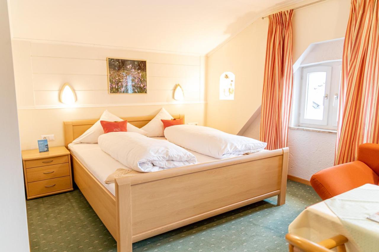 Hotel Der Seehof ハウツェンベルク エクステリア 写真