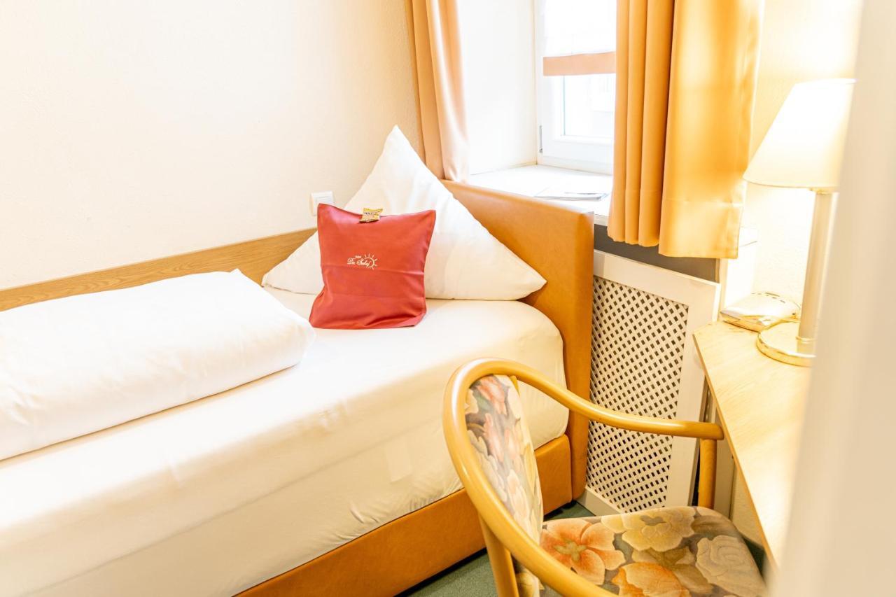 Hotel Der Seehof ハウツェンベルク エクステリア 写真