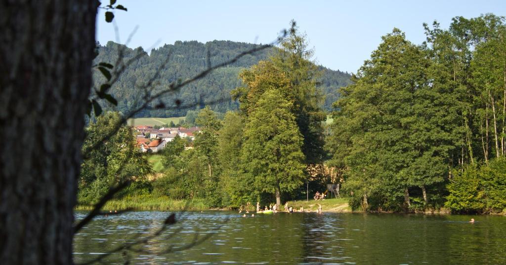 Hotel Der Seehof ハウツェンベルク エクステリア 写真