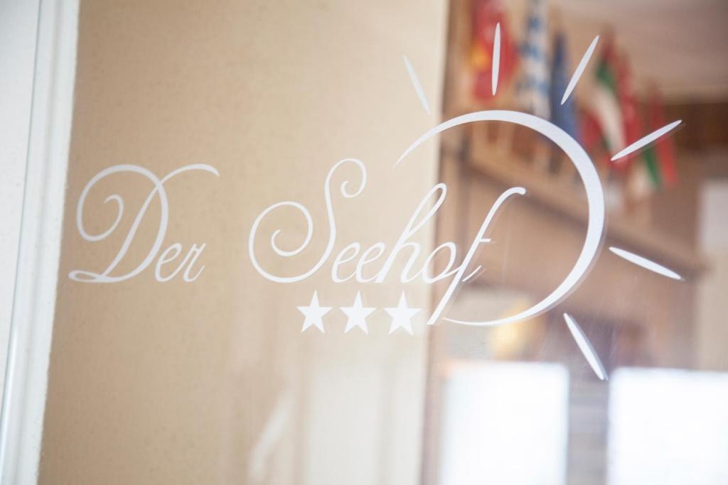 Hotel Der Seehof ハウツェンベルク エクステリア 写真
